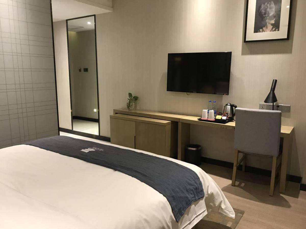 Echarm Hotel Zhengzhou High Tech Zone Exteriör bild