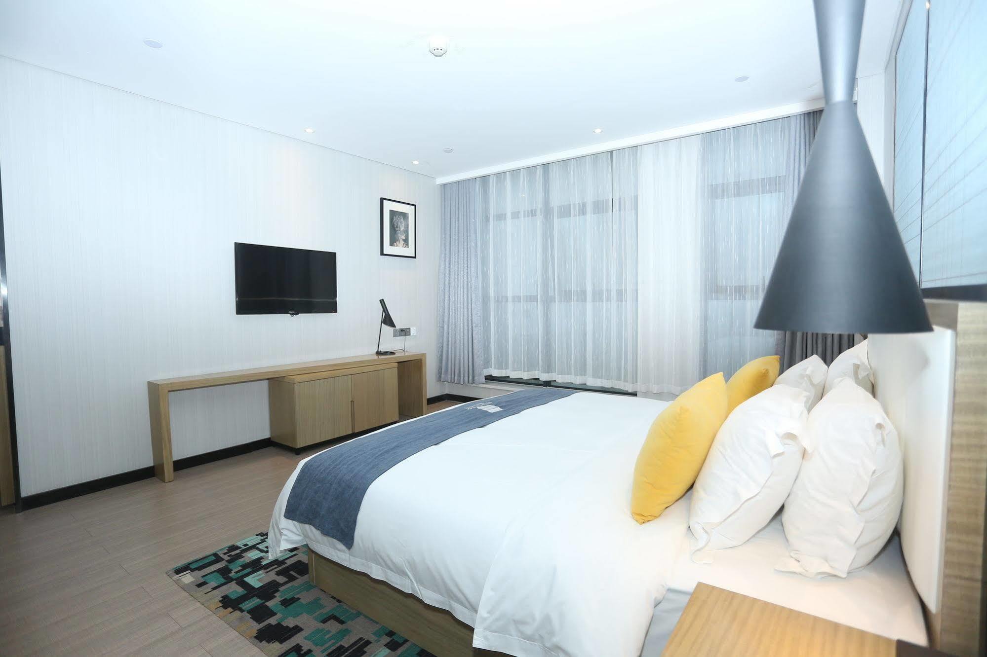 Echarm Hotel Zhengzhou High Tech Zone Exteriör bild