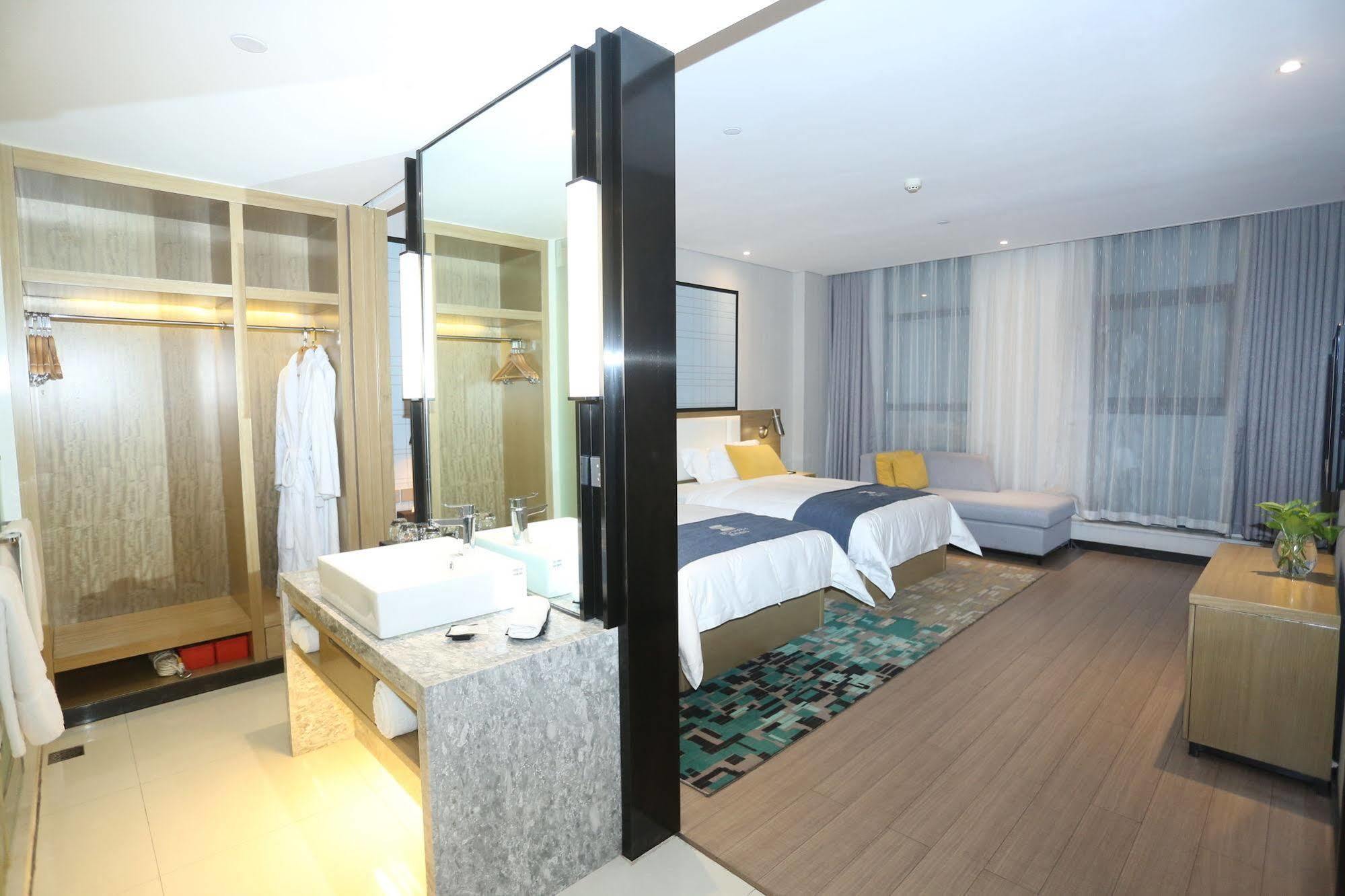 Echarm Hotel Zhengzhou High Tech Zone Exteriör bild