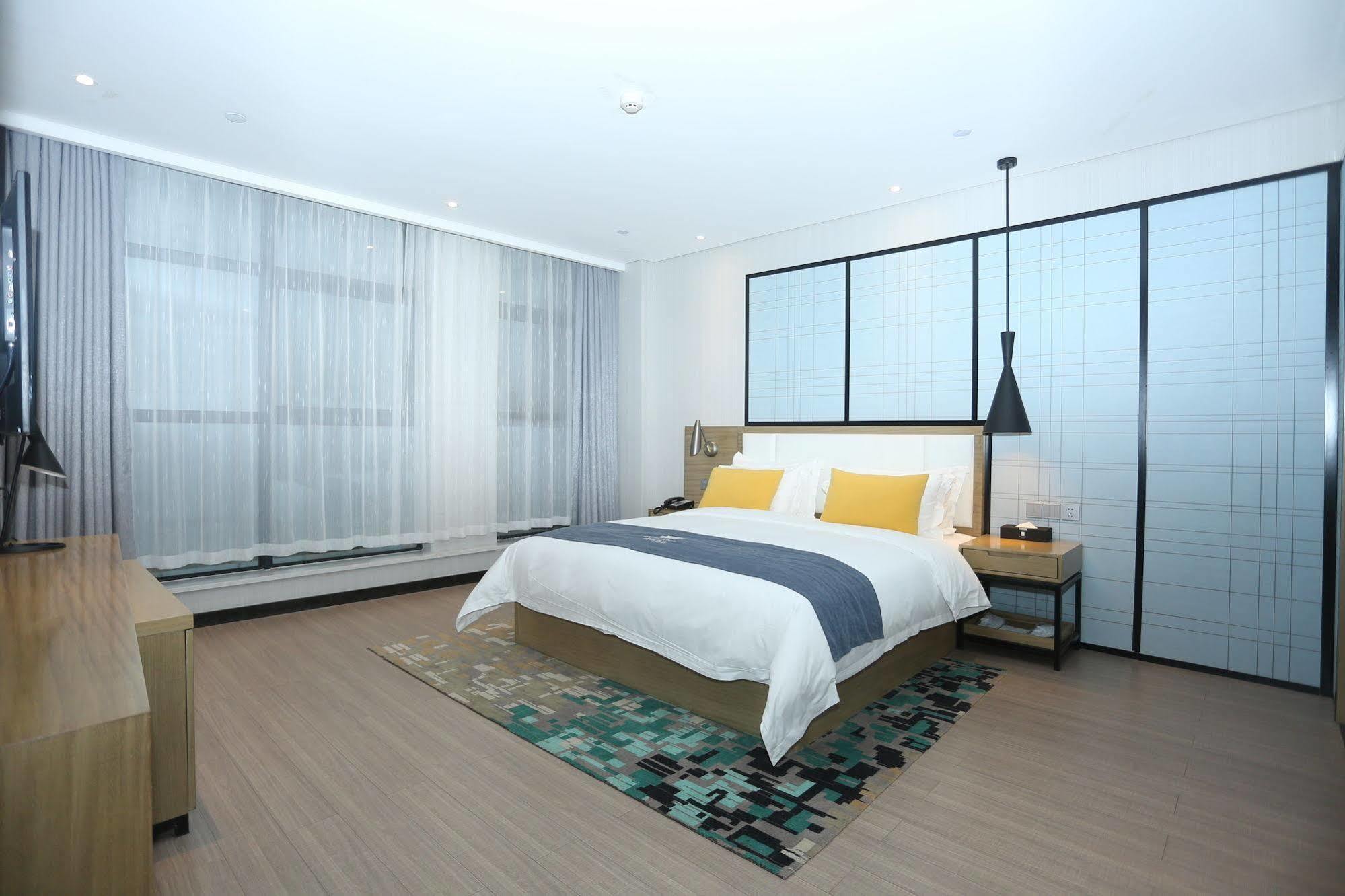 Echarm Hotel Zhengzhou High Tech Zone Exteriör bild